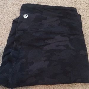 Lululemon Camo legging